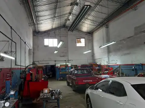 Galpon en Venta 10  mts Frente