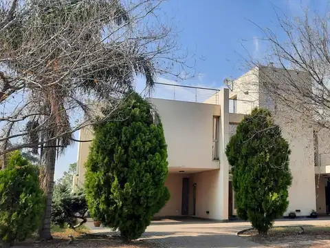 OPORTUNIDAD .CASA MODERNA Y MINIMALISTA