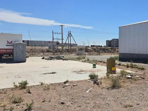 Galpon en Alquiler 100  mts Fondo