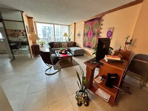 17021 N Bay Rd #828 Sunny Isles Beach, FL 33160-4236