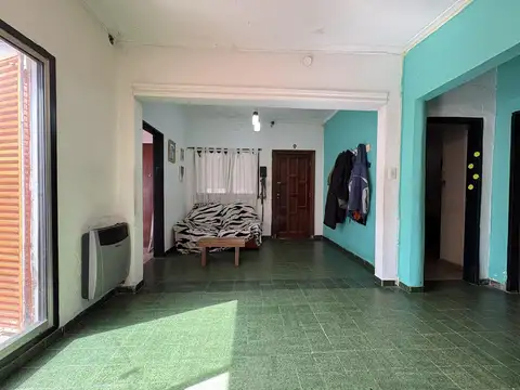 Depto Tipo Casa en Venta de 4 dormitorios