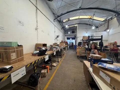 Local en Alquiler en Monte Castro, $ 2.800.000