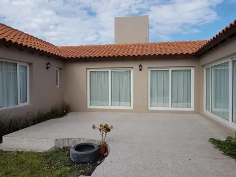 Casa en alquiler en Barrio Rumenco