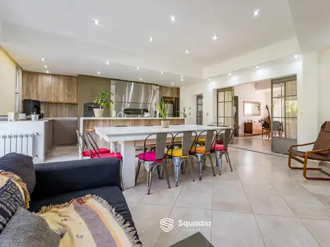 Casa 6 ambientes con 3 baños