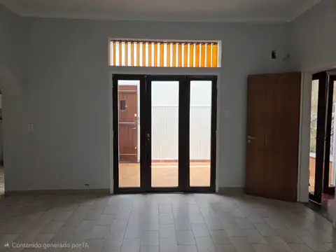 Navarro 2100, Piso PB