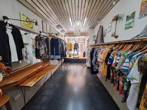 Local en Venta 50 años