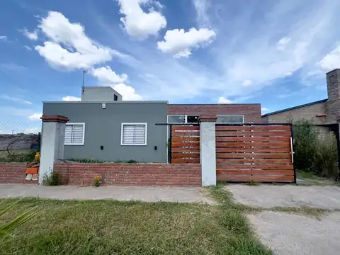 Casa en venta, Roldan