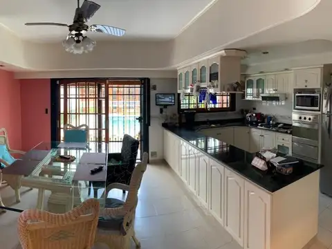 Casa en Venta en Liniers, USD 750.000