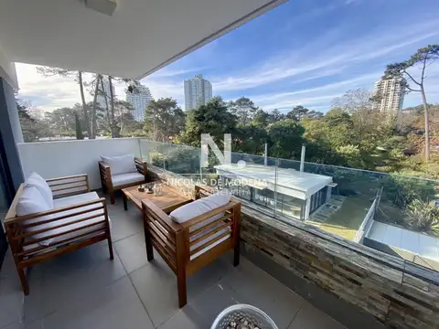 Venta apartamento 2 dormitorios playa mansa Punta del Este