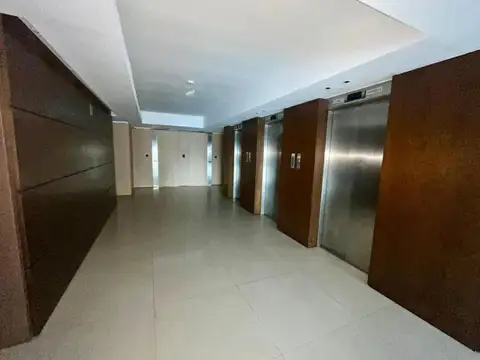 Oficina en Alquiler en Recoleta, USD 1.250