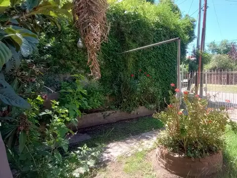 VENTA LOTE C/CASA 3AMB