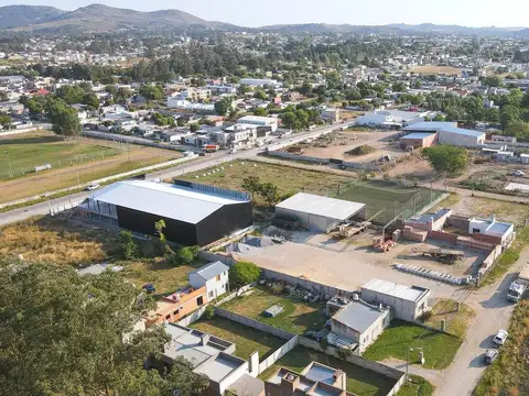 VENTA CASA 3 AMBIENTES TANDIL CON JARDIN