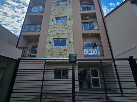 Departamento 2 amb. contra frente con balcon y parrilla