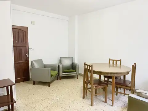 Departamento  en venta de 2 amb en Berazategui centro - Excelente Ubicación