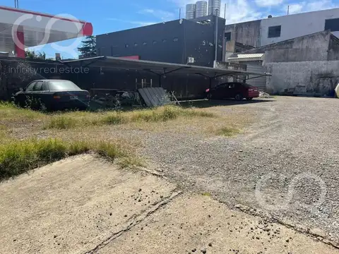 VENTA  Depósito o Lote en Martínez – Triple frente  Ideal varios destinos