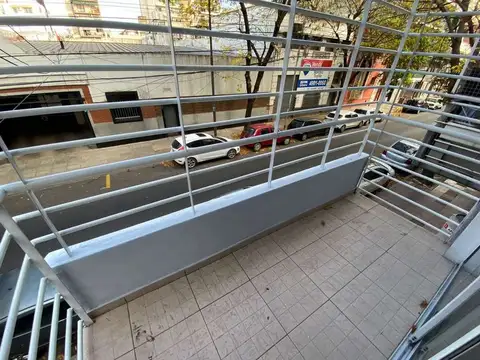 EXCELENTE MONOAMBIENTE (FRENTE)