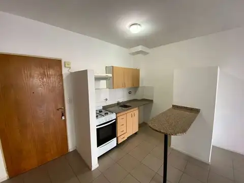 Av Lafuente 100, Piso 1