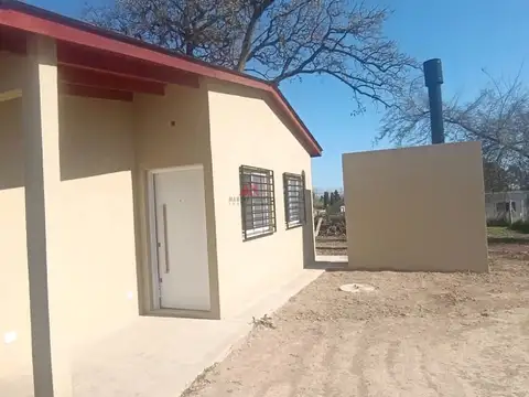 Patricia y Chazarreta 100