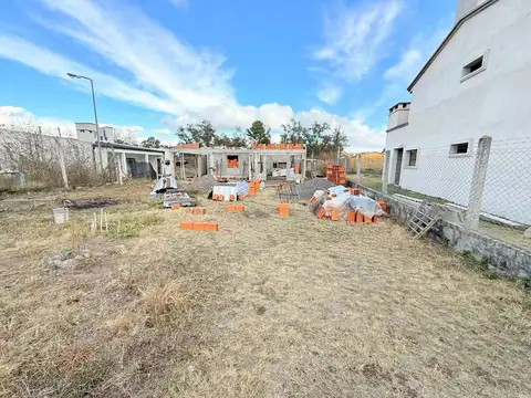 CASA 2 DORM VENTA RETOÑOS DE COLON EN CONTRUCCION