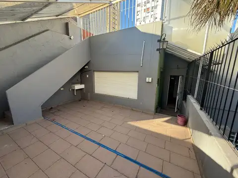 Oficina en Alquiler al Este