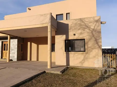 Casa en Alquiler en El Canton - Norte, USD 1.600