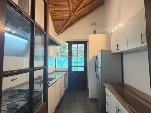 Casa en Venta con 4 cocheras