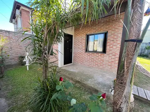Venta casa 3 ambientes c Parque + casa 3 ambientes