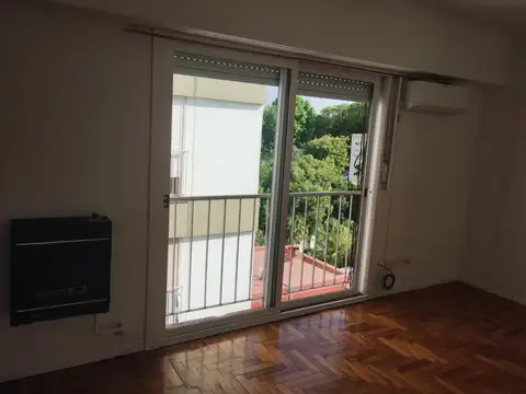 Depto monoambiente a mts de Estacion Olivos y Av. Libertador