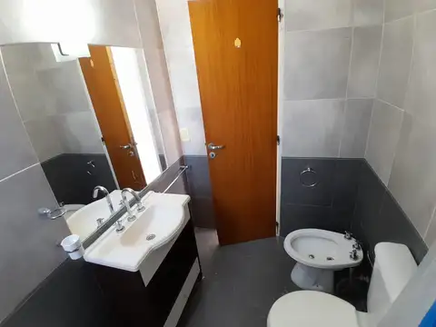 Departamento en Alquiler en Abasto, $ 400.000