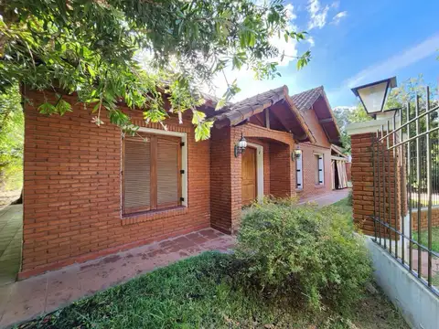 Casa en venta en Maq. Savio