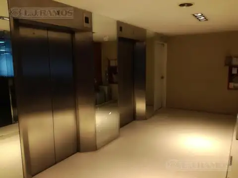 Oficina en Alquiler en Retiro, USD 9.000