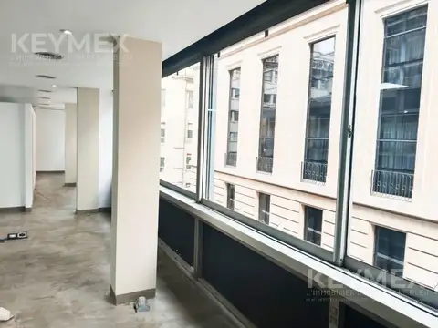 Calle Tte.Gral.Perón  al 700