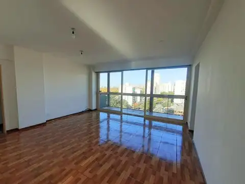 Piso 11 semipiso con doble balcón en Vicente López
