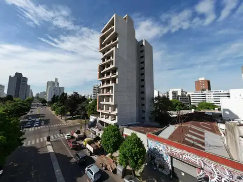 7 e/ 37 y Plaza Olazábal