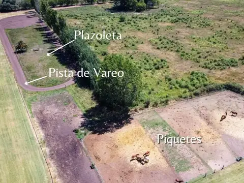 campo en venta hoteleria y complejo  de polo a la venta