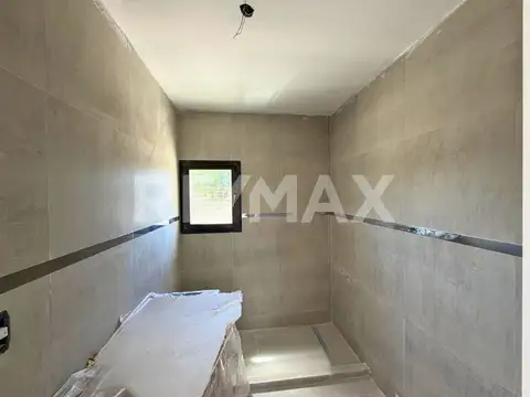 Avenida Plottier 1000