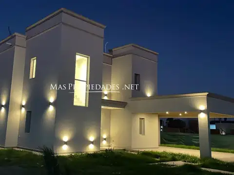 Venta Casa en El Rebenque 3 Dormitorios Canning