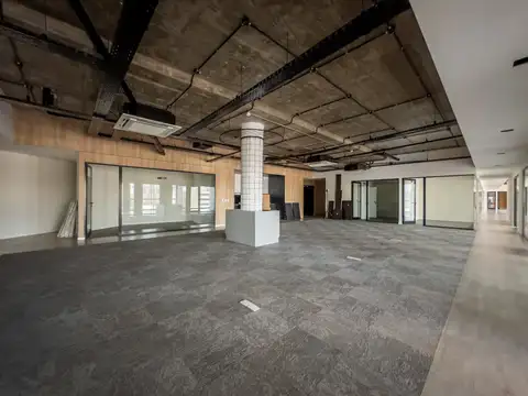 ALQUILER OFICINA PREMIUM (850 M²) CON VISTA AL RÍO EN PUERTO NORTE