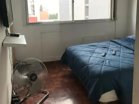   MONOAMBIENTE EN RAMOS MEJIA CENTRO, EXCELENTE UBICACION FRENTE A LA ESTACION  