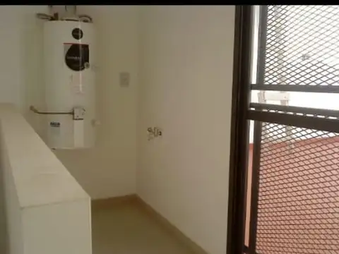 PH dos amb. amplia terraza propia Bajas expensas