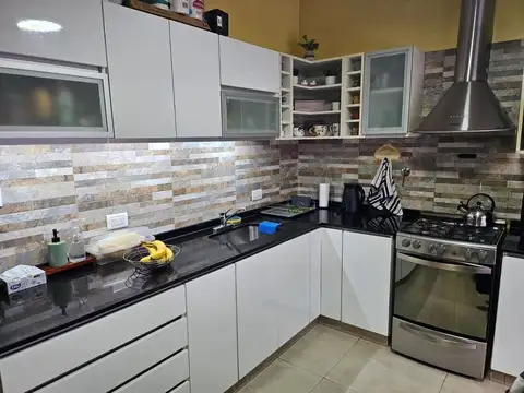 Depto Tipo Casa en Venta al Oeste