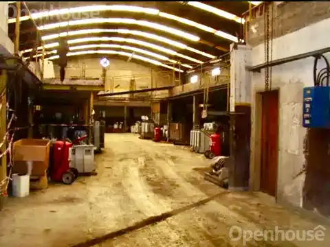 Galpon en Venta 12  mts Frente