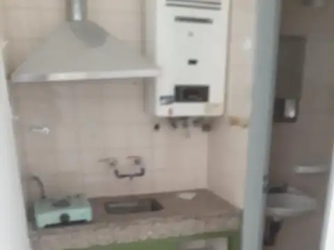 Local en Alquiler Via Púb.