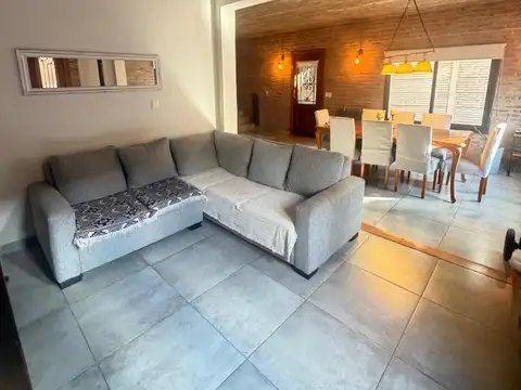 CASA EN VENTA BARRIO LAS CORTADERAS