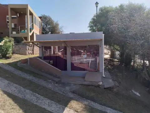 Hotel en Venta en Villa Carlos Paz, USD 349.000