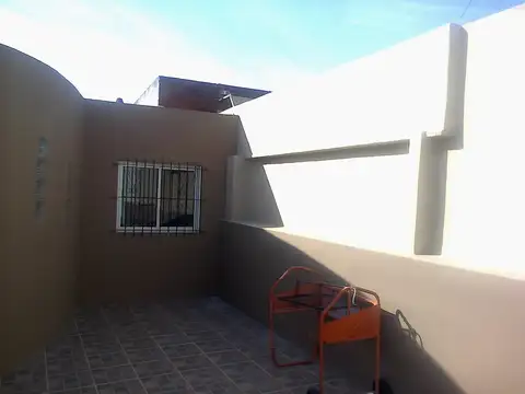 Depto Tipo Casa en Venta de 5 ambientes