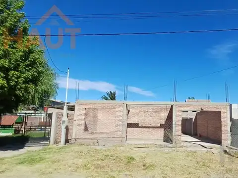 TERRENO CON AVANCE DE OBRA EN VILLA MANZANO