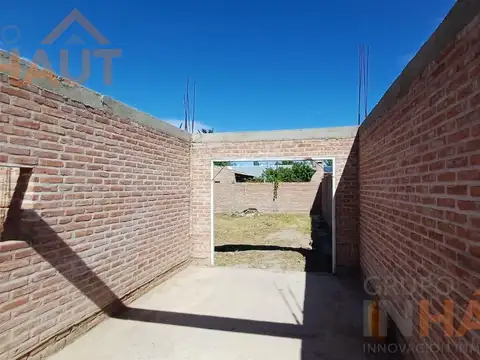 Terreno en Venta 27  mts Fondo