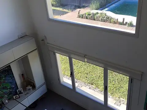 Exclusiva Casa-Quinta con Pileta - Gran parque - 3 ambientes en dos plantas  San Pedro