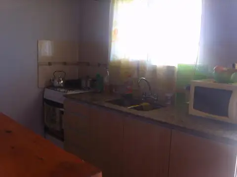 Casa 3 ambientes con 1 baño